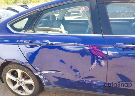 2014 Ford Fusion S z USA, uszkodzony, nr VIN 1FA6P0G77E5401358